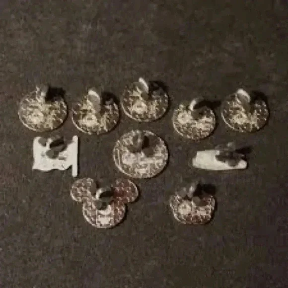 Disney Pins Galore - Random Selection, Authentic, No Repeats! - Picture 2 of 2